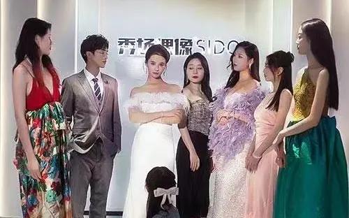 顾少的实习小娇妻封面图